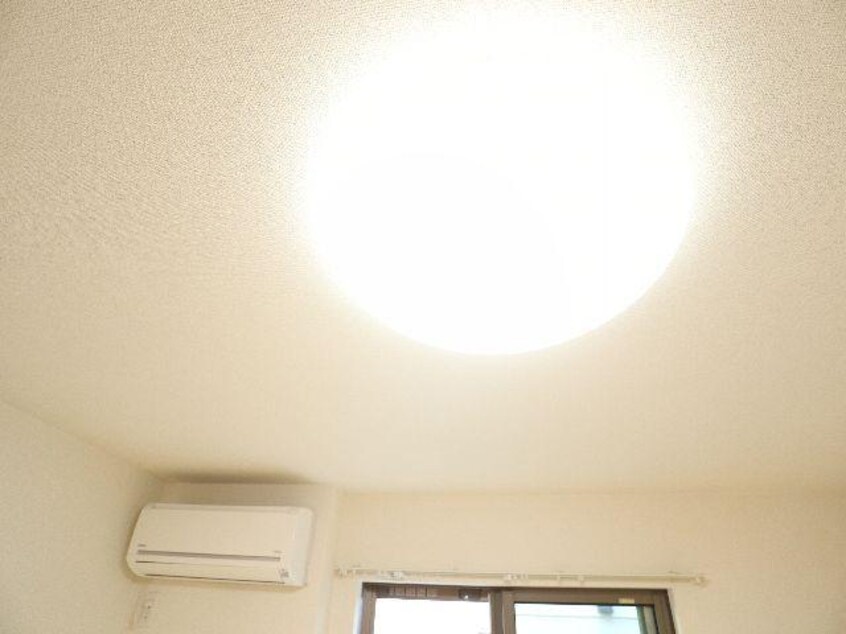  大和路線・関西本線/奈良駅 バス10分八条町地蔵前下車:停歩3分 1階 築9年