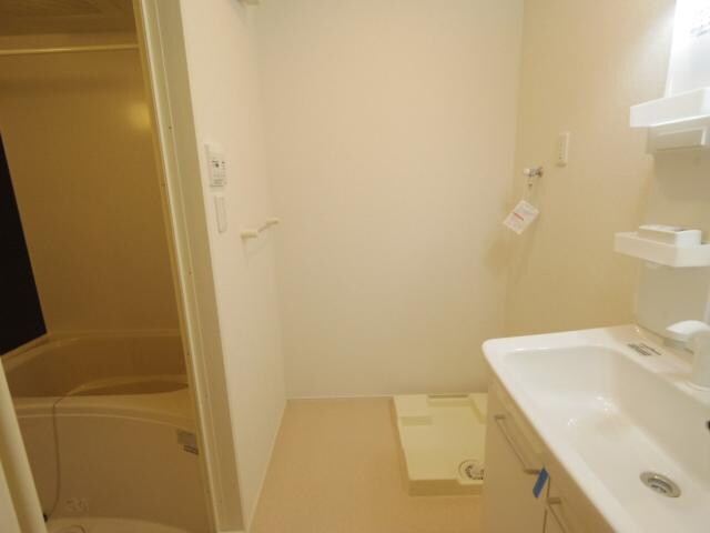  大和路線・関西本線/奈良駅 バス10分八条町地蔵前下車:停歩3分 2階 築9年