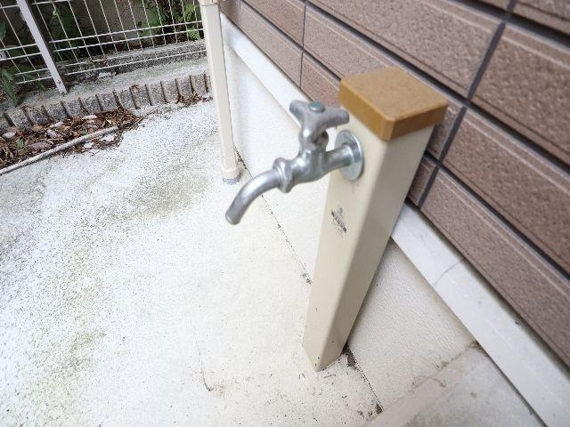  大和路線・関西本線/奈良駅 バス10分八条町地蔵前下車:停歩3分 1階 築9年