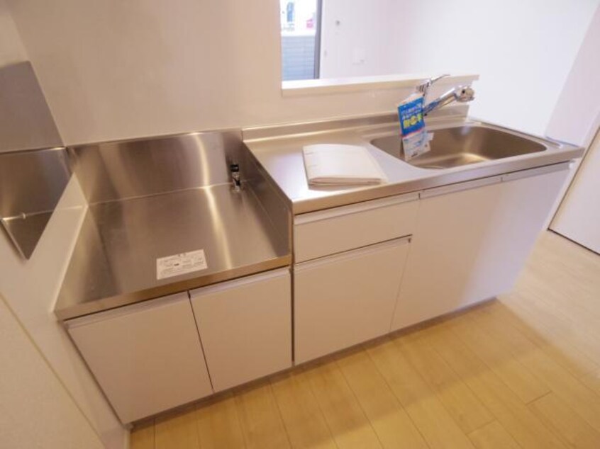  大和路線・関西本線/奈良駅 バス10分八条町地蔵前下車:停歩3分 2階 築9年