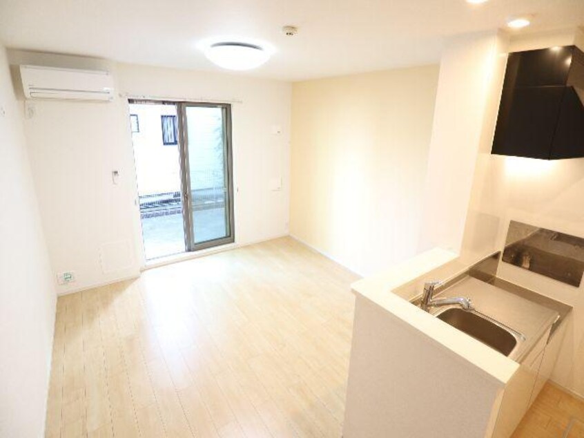  大和路線・関西本線/奈良駅 バス10分八条町地蔵前下車:停歩3分 1階 築9年