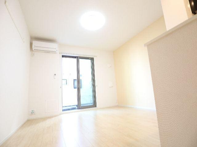  大和路線・関西本線/奈良駅 バス10分八条町地蔵前下車:停歩3分 1階 築9年