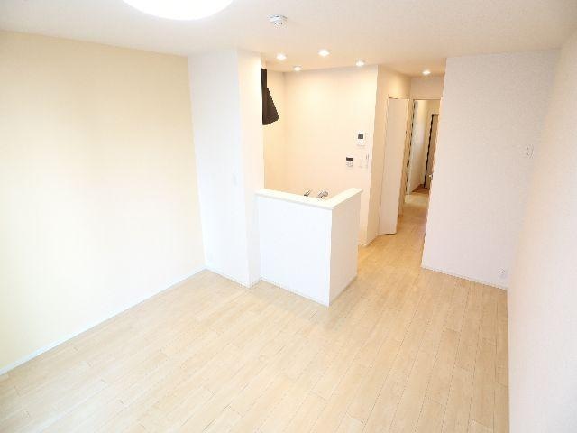  大和路線・関西本線/奈良駅 バス10分八条町地蔵前下車:停歩3分 1階 築9年