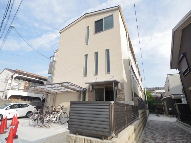  近鉄難波線・奈良線/近鉄奈良駅 徒歩9分 1階 築8年