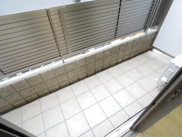  近鉄難波線・奈良線/近鉄奈良駅 徒歩9分 1階 築8年