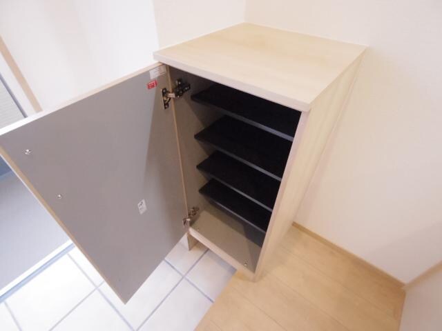  近鉄難波線・奈良線/近鉄奈良駅 徒歩9分 1階 築8年