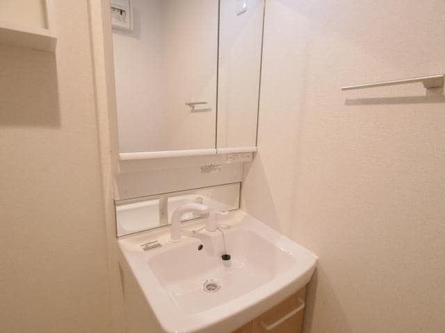  大和路線・関西本線/奈良駅 バス15分大和ハウス前下車:停歩6分 3階 築8年