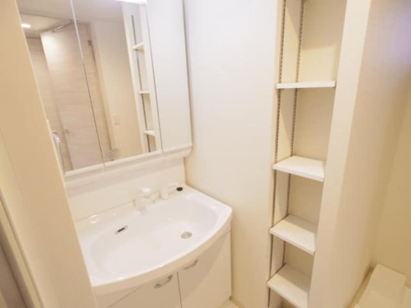  近鉄難波線・奈良線/新大宮駅 徒歩3分 5階 築8年