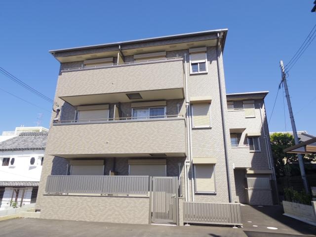  近鉄難波線・奈良線/近鉄奈良駅 徒歩10分 1階 築8年