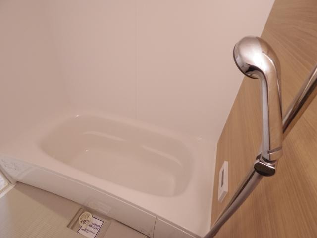  近鉄難波線・奈良線/近鉄奈良駅 徒歩10分 1階 築8年