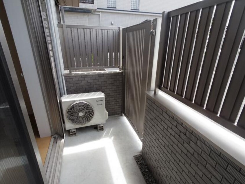  近鉄難波線・奈良線/近鉄奈良駅 徒歩10分 1階 築8年