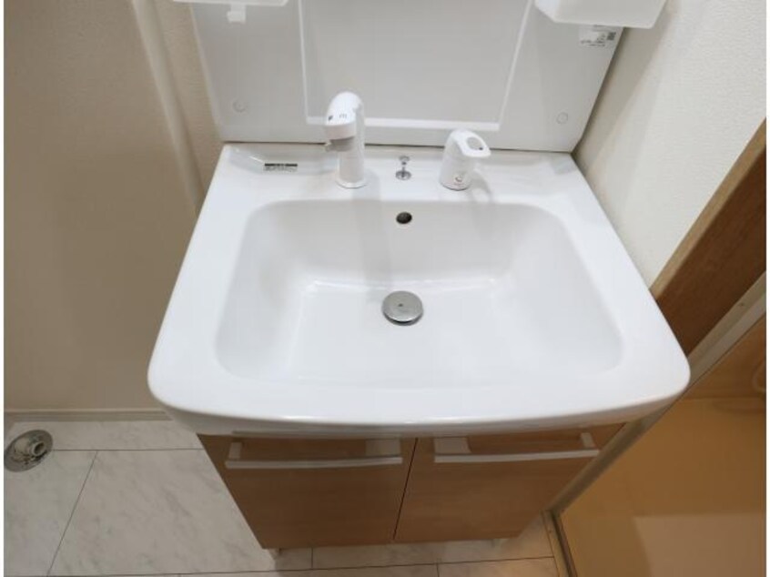  大和路線・関西本線/奈良駅 徒歩3分 2階 築8年