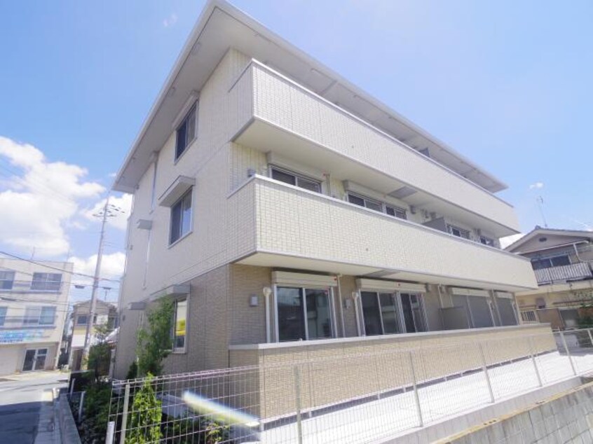  大和路線・関西本線/奈良駅 バス10分北神殿下車:停歩5分 1階 築7年