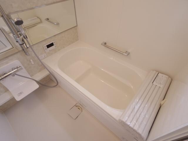  大和路線・関西本線/奈良駅 バス10分北神殿下車:停歩5分 1階 築7年