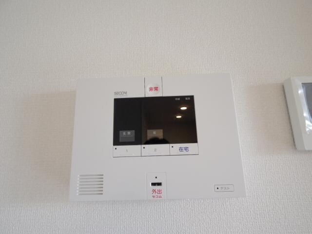  大和路線・関西本線/奈良駅 バス10分北神殿下車:停歩5分 1階 築7年