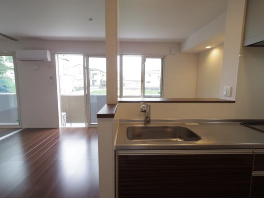  大和路線・関西本線/奈良駅 バス10分北神殿下車:停歩5分 1階 築7年