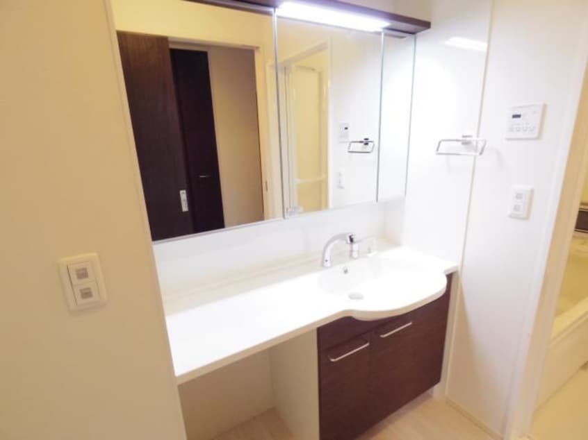  近鉄難波線・奈良線/新大宮駅 徒歩16分 1階 築7年