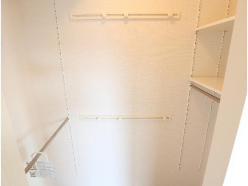  大和路線・関西本線/奈良駅 バス15分西九条町２丁目下車:停歩2分 2階 築7年