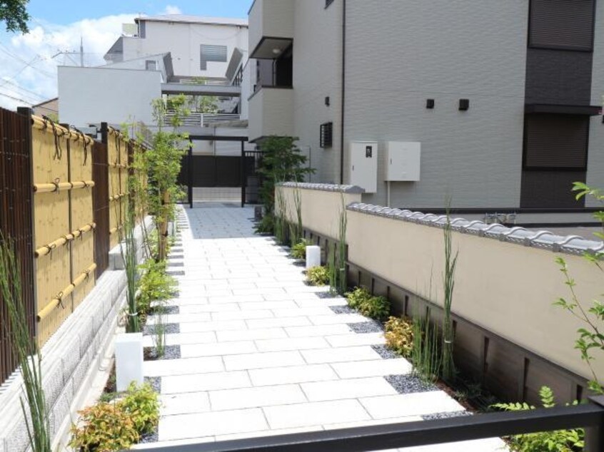  近鉄難波線・奈良線/近鉄奈良駅 徒歩2分 3階 築5年