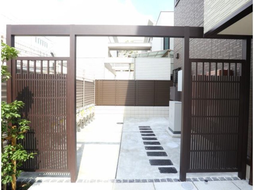  近鉄難波線・奈良線/近鉄奈良駅 徒歩2分 3階 築5年