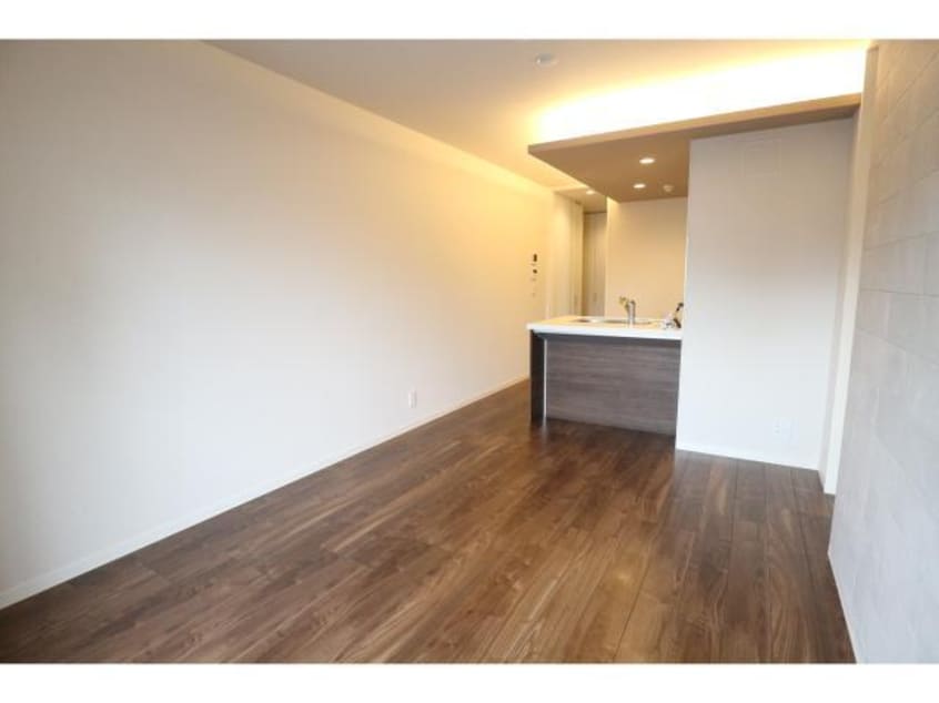  近鉄難波線・奈良線/新大宮駅 徒歩6分 4階 築3年