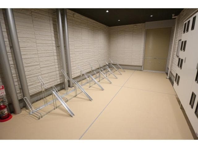  近鉄難波線・奈良線/新大宮駅 徒歩6分 4階 築3年