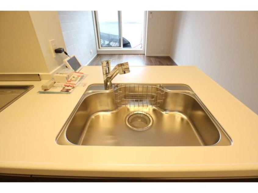  近鉄難波線・奈良線/新大宮駅 徒歩6分 4階 築3年