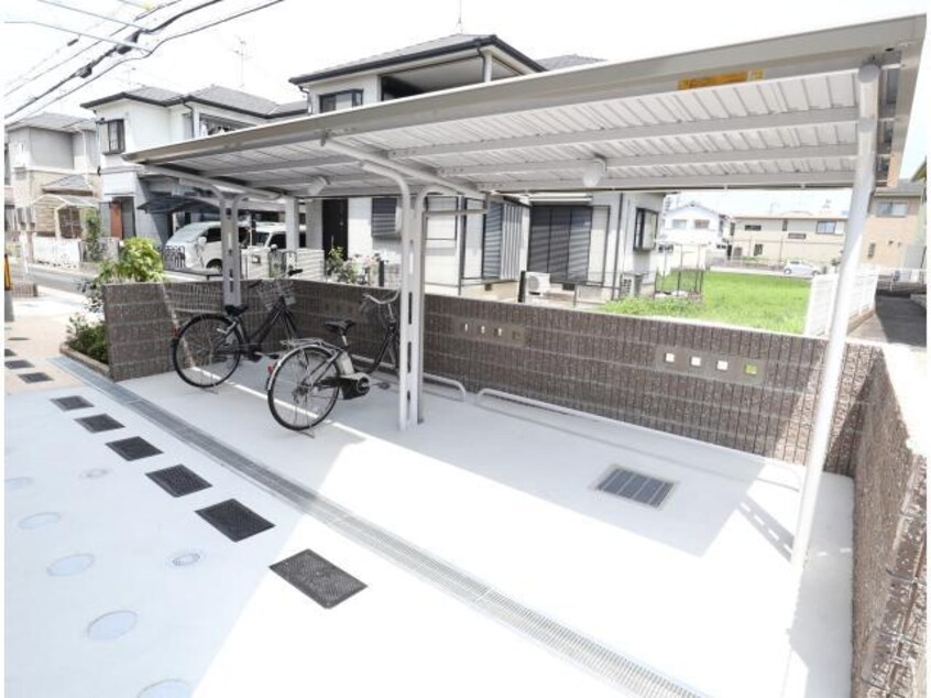  近鉄難波線・奈良線/新大宮駅 徒歩19分 3階 築3年
