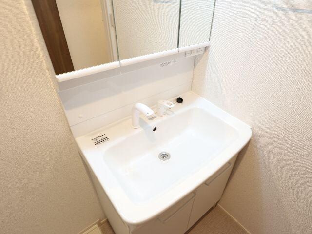  近鉄難波線・奈良線/新大宮駅 徒歩19分 3階 築3年