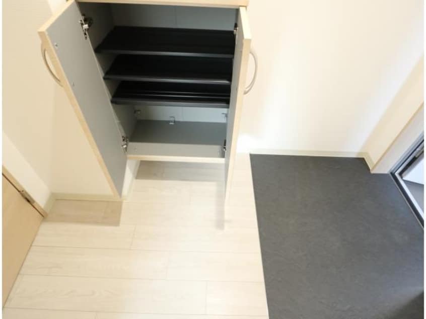  近鉄難波線・奈良線/近鉄奈良駅 徒歩2分 2階 築3年