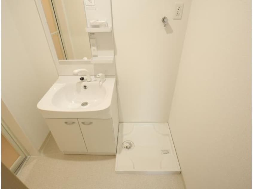  近鉄難波線・奈良線/近鉄奈良駅 徒歩2分 2階 築3年