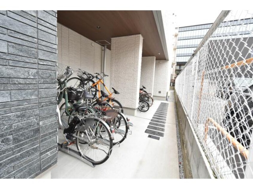  近鉄難波線・奈良線/新大宮駅 徒歩5分 1階 築2年