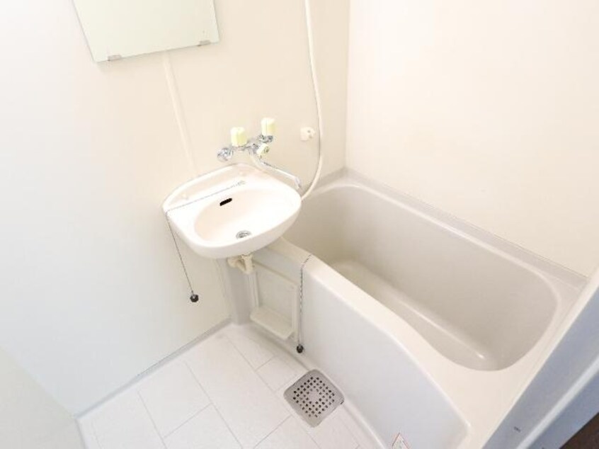  近鉄難波線・奈良線/近鉄奈良駅 徒歩6分 3階 築27年