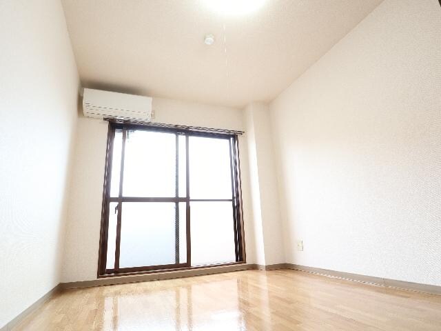  近鉄難波線・奈良線/近鉄奈良駅 徒歩6分 2階 築27年