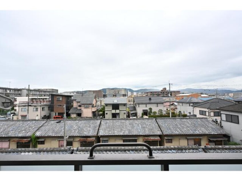  近鉄難波線・奈良線/新大宮駅 徒歩11分 3階 築3年