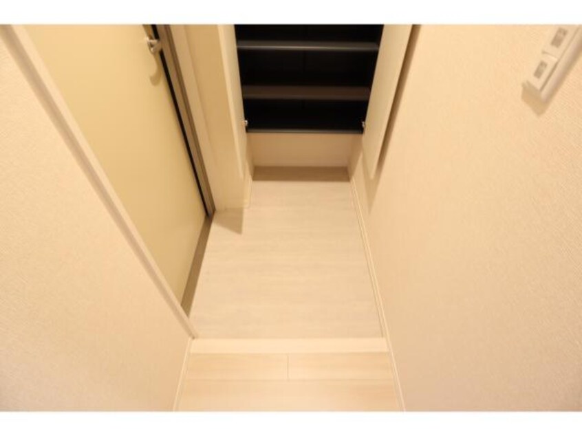  近鉄京都線/新大宮駅 徒歩18分 2階 築2年