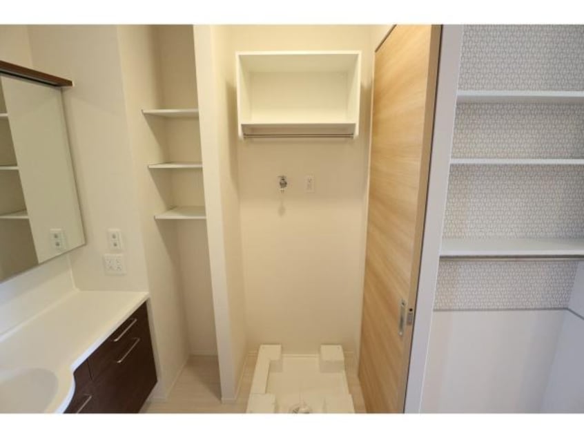  近鉄橿原線/尼ケ辻駅 徒歩19分 1階 築3年