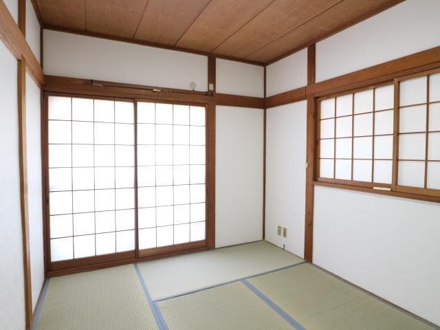  近鉄難波線・奈良線/新大宮駅 徒歩11分 1-2階 築45年