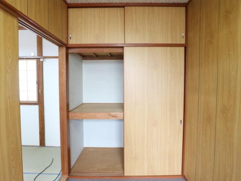  近鉄難波線・奈良線/新大宮駅 徒歩11分 1-2階 築45年