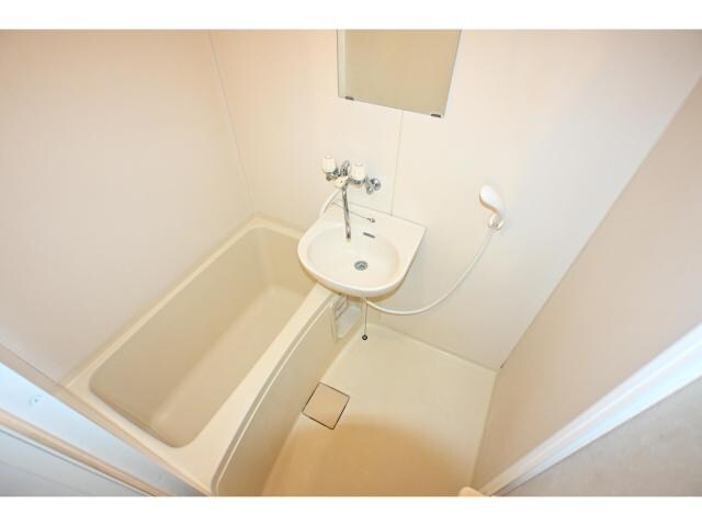  奈良線/奈良駅 バス9分北神殿下車:停歩6分 1階 築27年