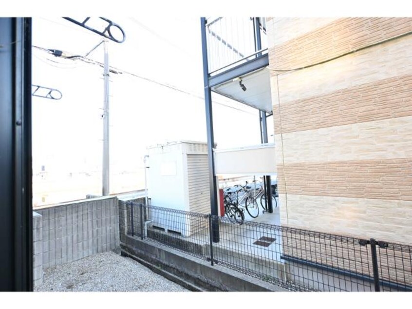  奈良線/奈良駅 バス9分北神殿下車:停歩6分 1階 築27年