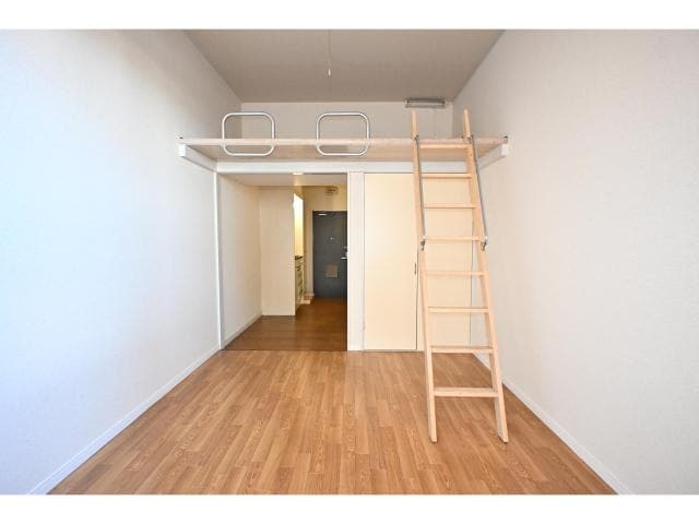  奈良線/奈良駅 バス9分北神殿下車:停歩6分 1階 築27年