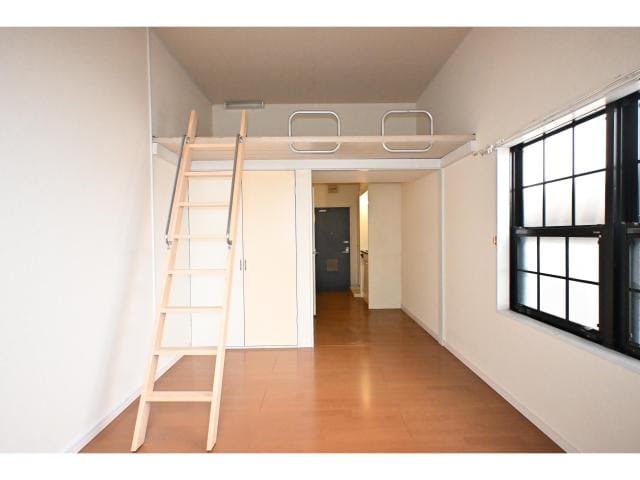  奈良線/奈良駅 バス9分北神殿下車:停歩6分 1階 築27年