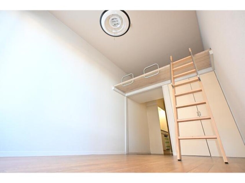  奈良線/奈良駅 バス9分北神殿下車:停歩6分 1階 築27年