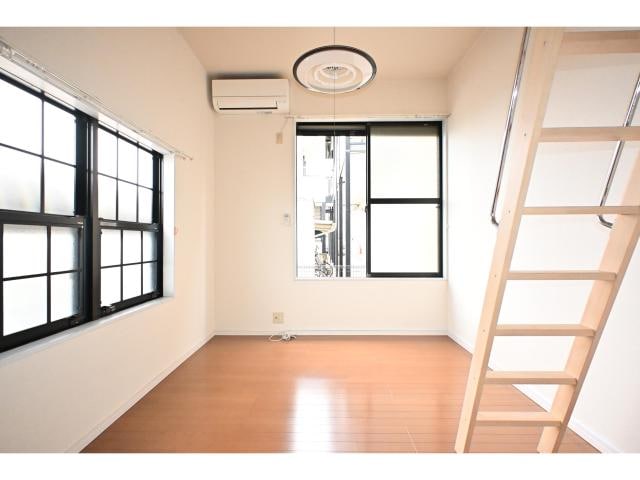  奈良線/奈良駅 バス9分北神殿下車:停歩6分 1階 築27年