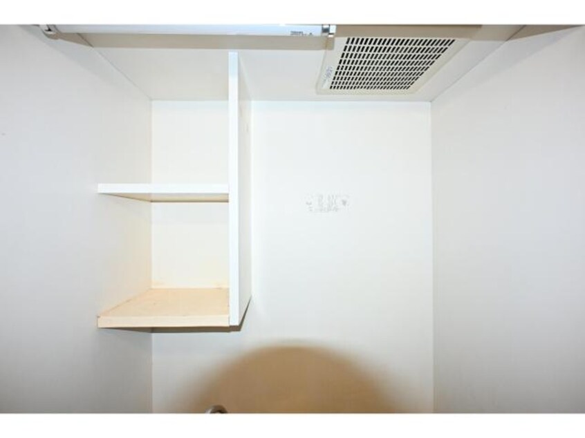  奈良線/奈良駅 バス9分北神殿下車:停歩6分 1階 築27年