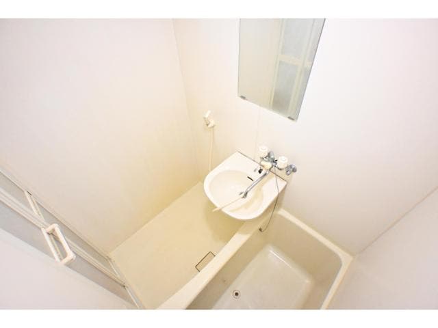  奈良線/奈良駅 バス9分北神殿下車:停歩6分 1階 築27年