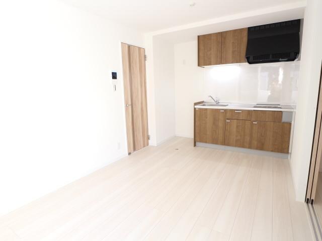  近鉄難波線・奈良線/近鉄奈良駅 徒歩20分 1階 1年未満