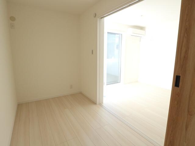  近鉄難波線・奈良線/近鉄奈良駅 徒歩20分 1階 1年未満