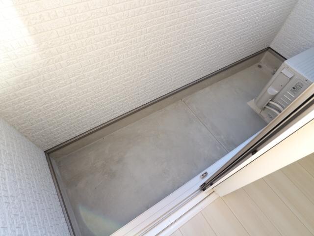  近鉄難波線・奈良線/近鉄奈良駅 徒歩20分 1階 1年未満